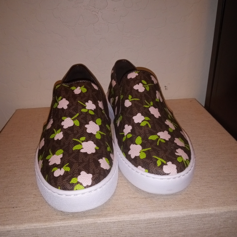 Michael Kors Keaton MK Logo Floral Roses Slip Sneakers size 6.5 $110 RV